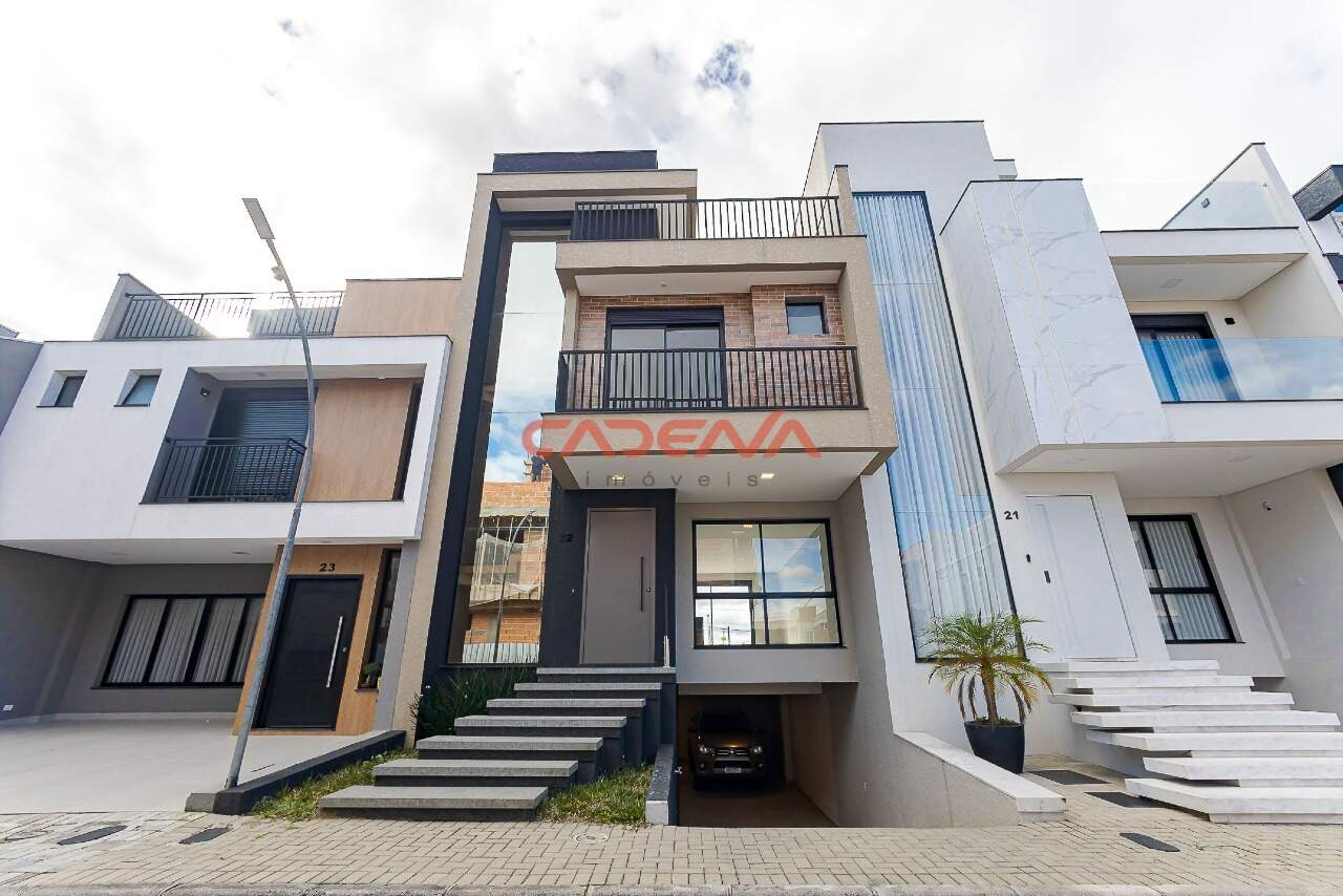 Casa em condomínio fechado à venda no Pinheirinho: 