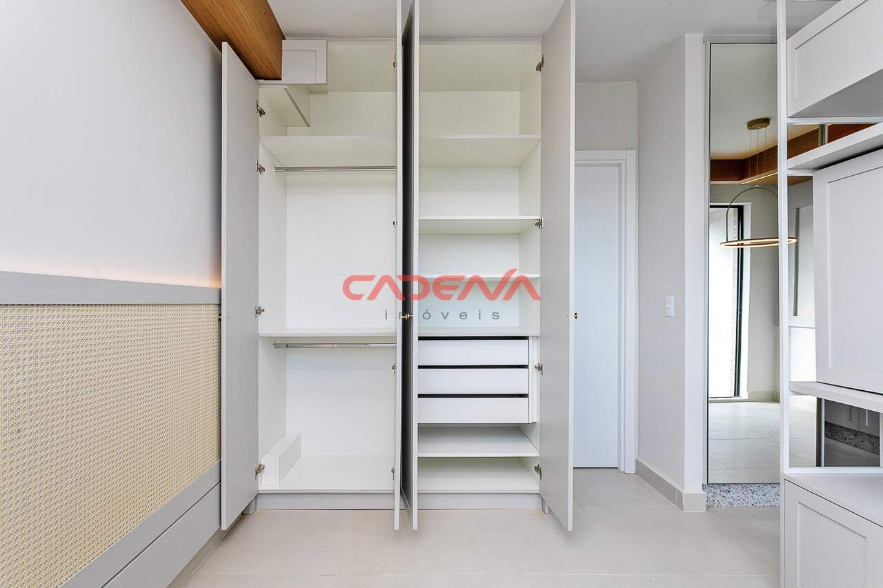 Apartamento à venda no Portão: 