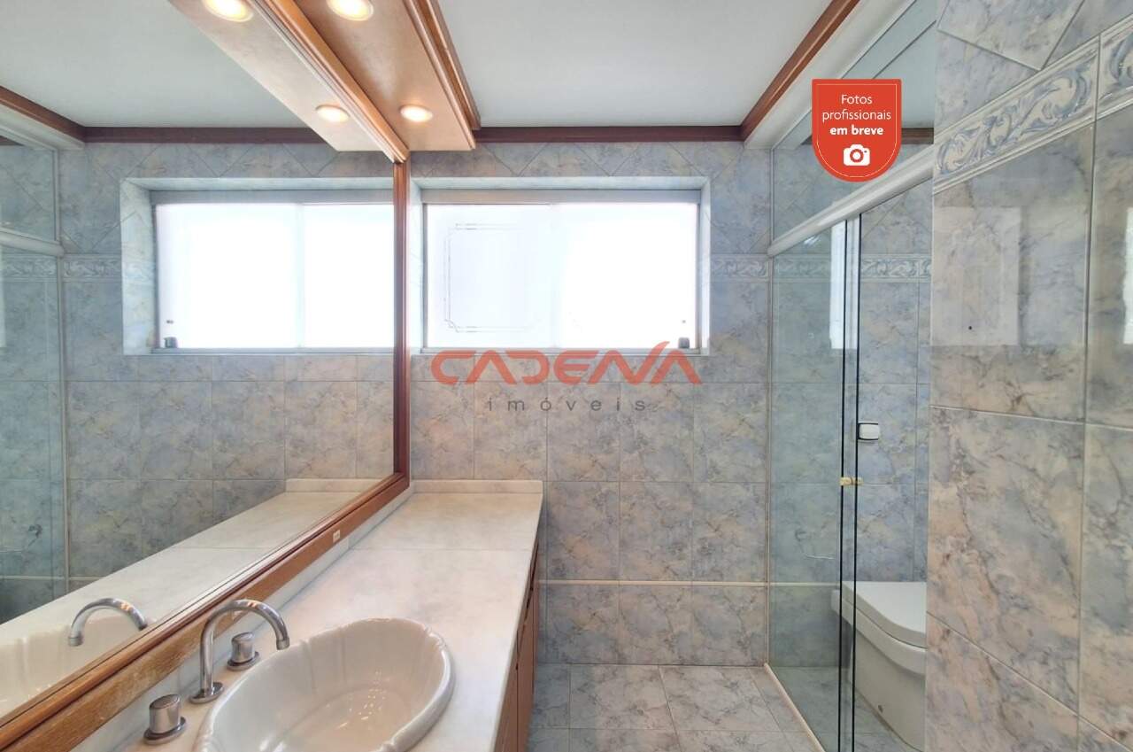 Casa comercial para aluguel no Água Verde: 