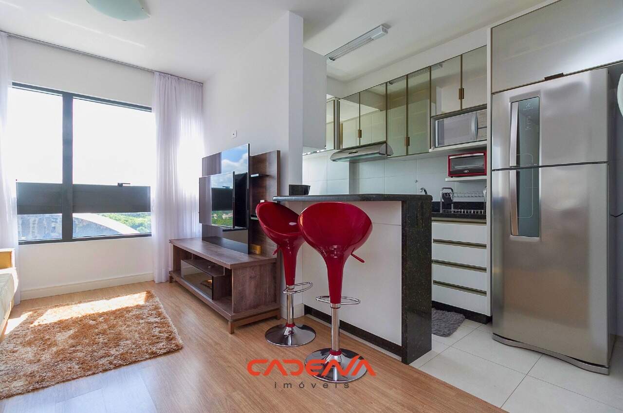 Apartamento para aluguel no Juvevê: 