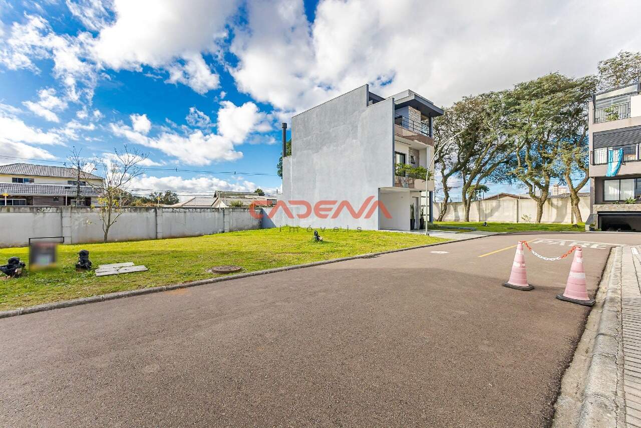 Lote à venda no Pinheirinho: