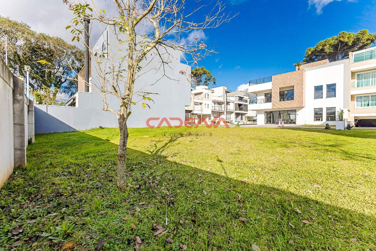 Lote à venda no Pinheirinho: