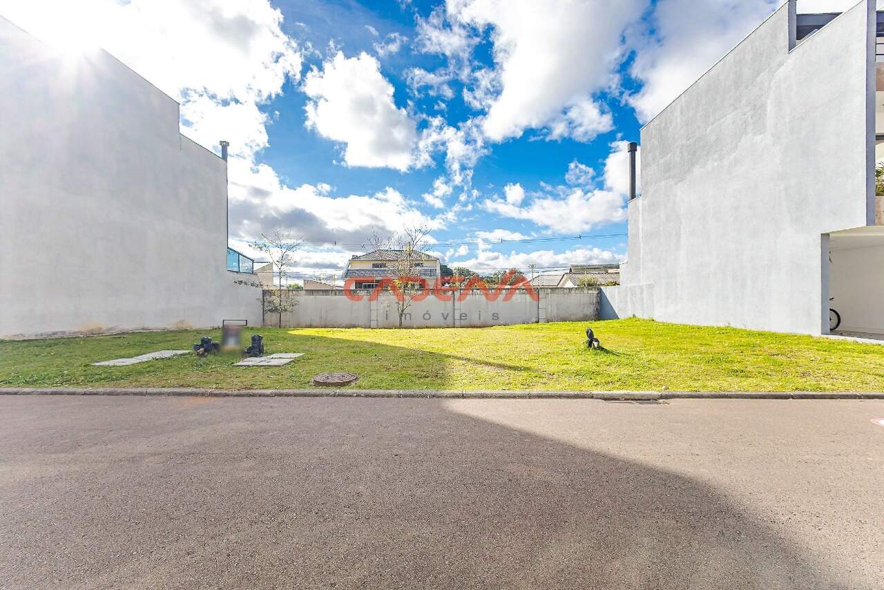 Lote à venda no Pinheirinho: