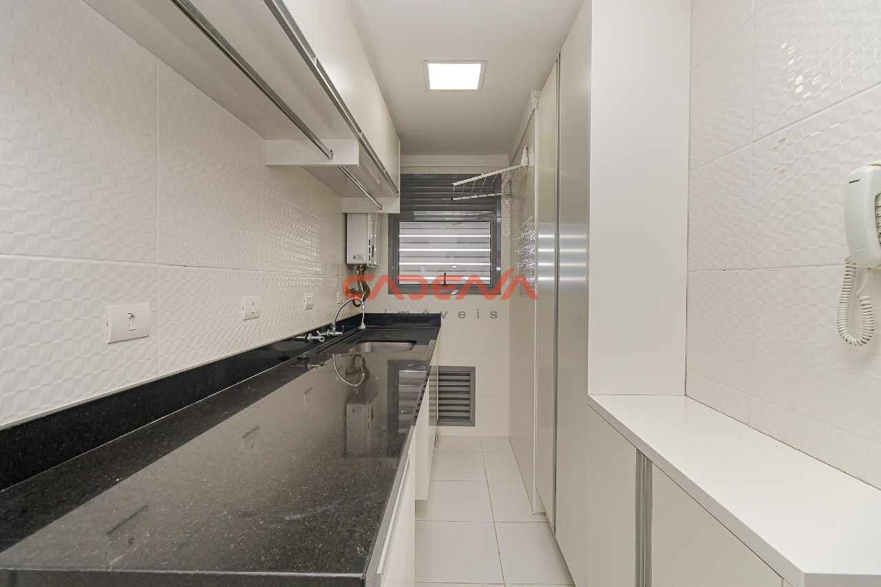 Apartamento para aluguel no Batel: 