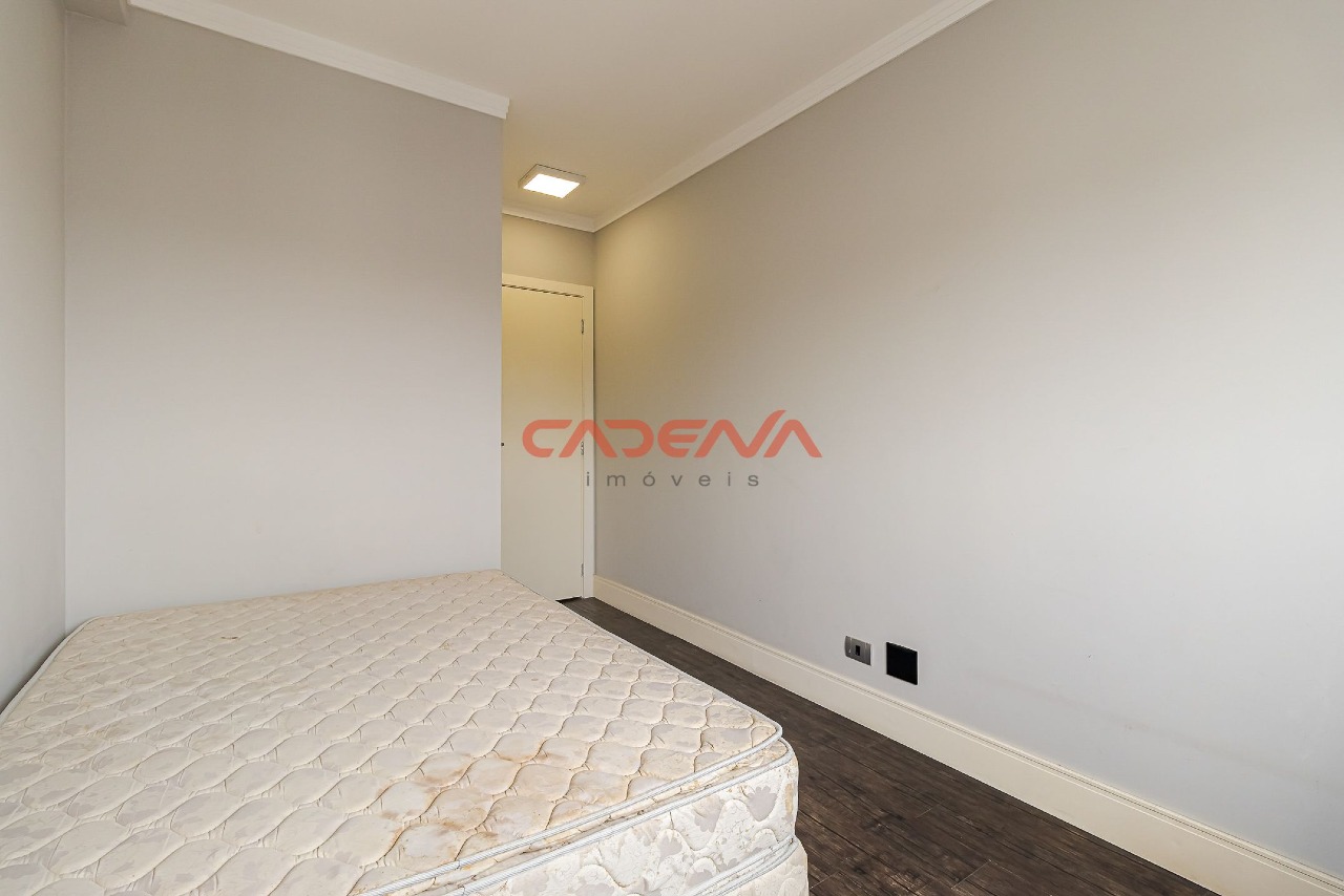 Apartamento para aluguel no Batel: 