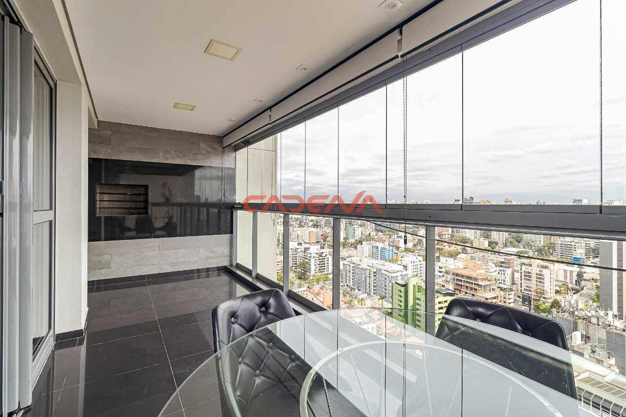 Apartamento para aluguel no Batel: 