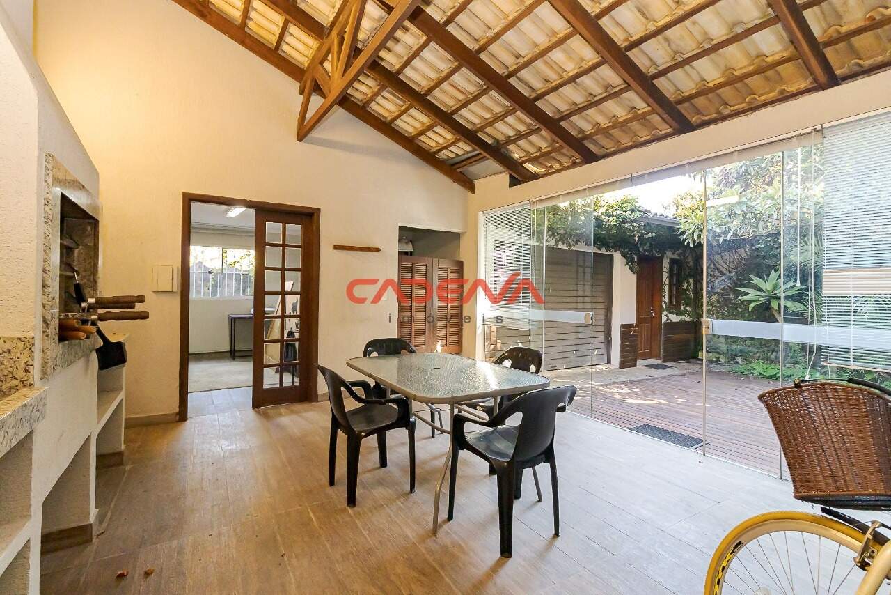 Casa à venda no Campina do Siqueira: 