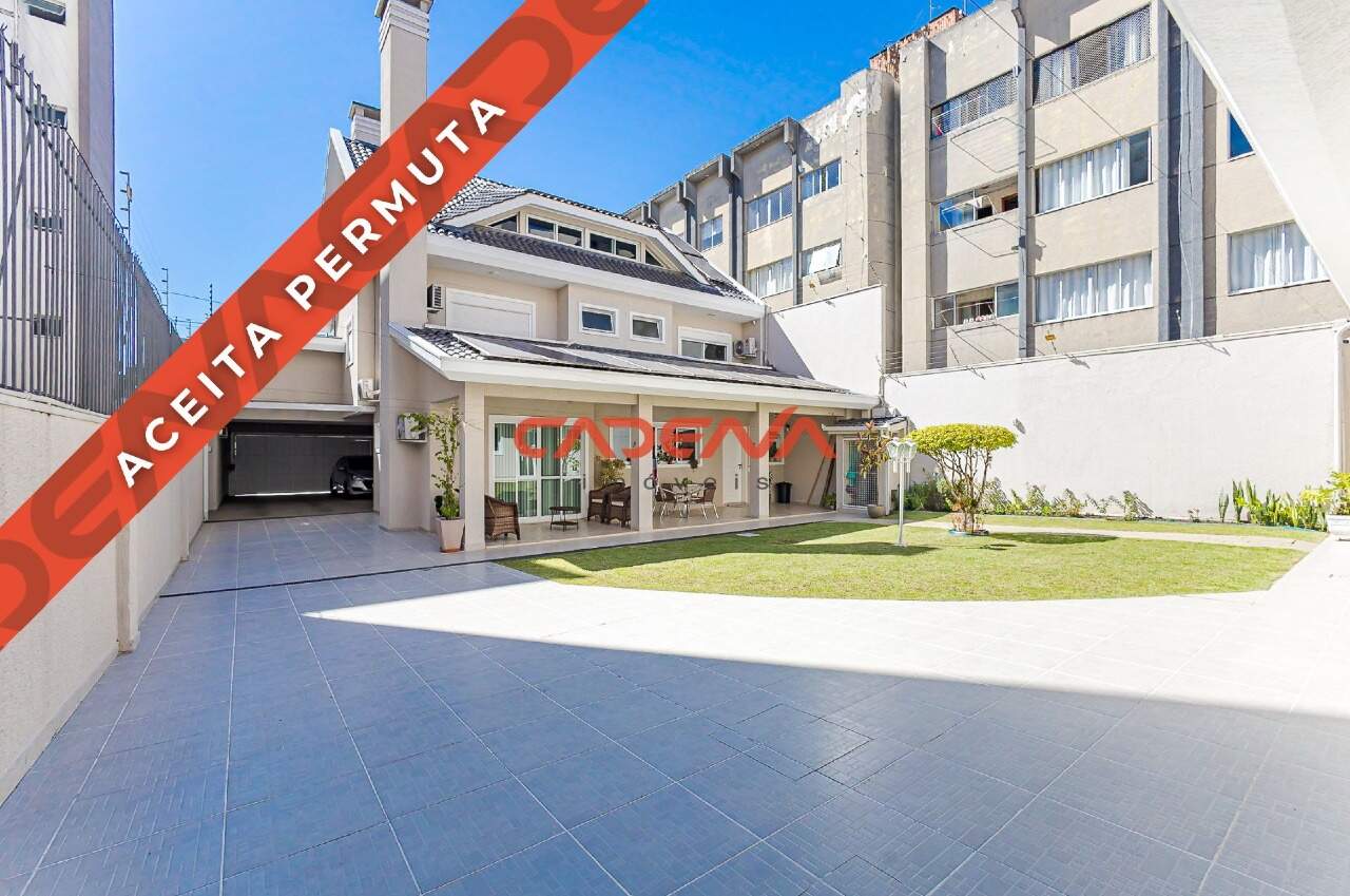 Casa à venda no Ahu: 