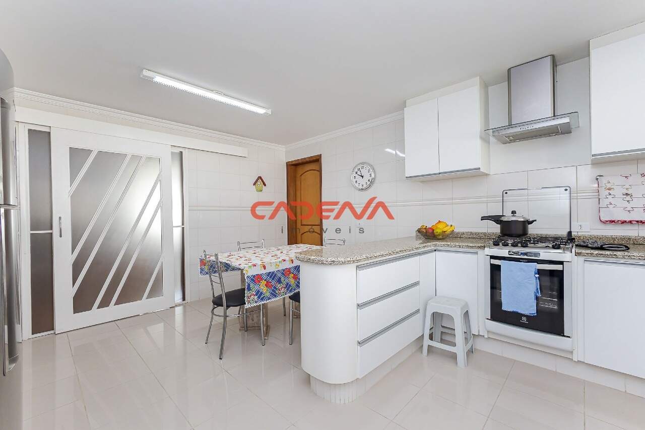 Casa à venda no Ahu: 