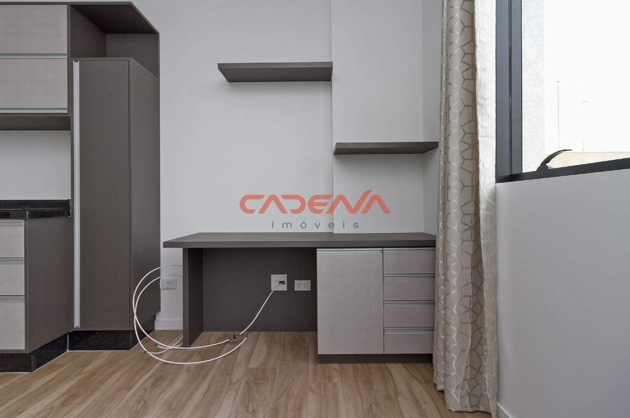 Apartamento à venda no Mercês: 
