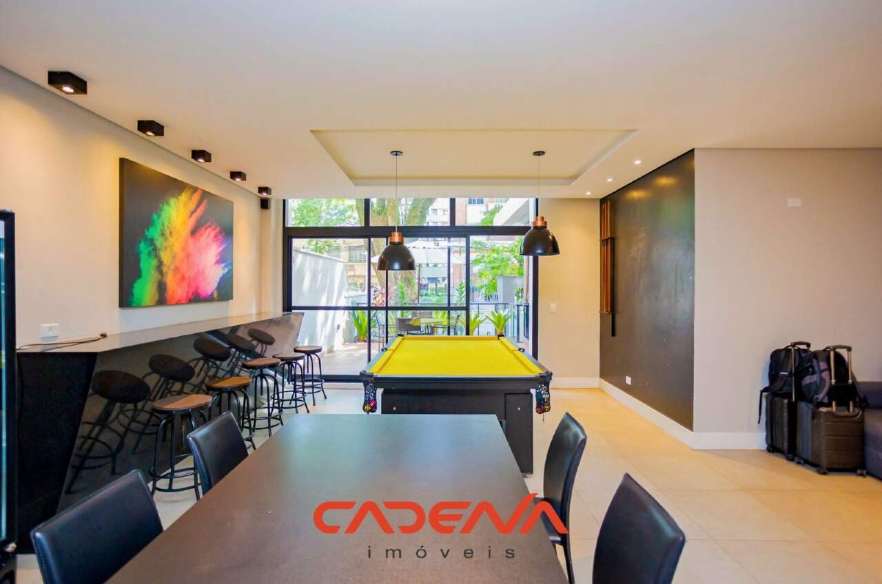 Apartamento à venda no Mercês: 