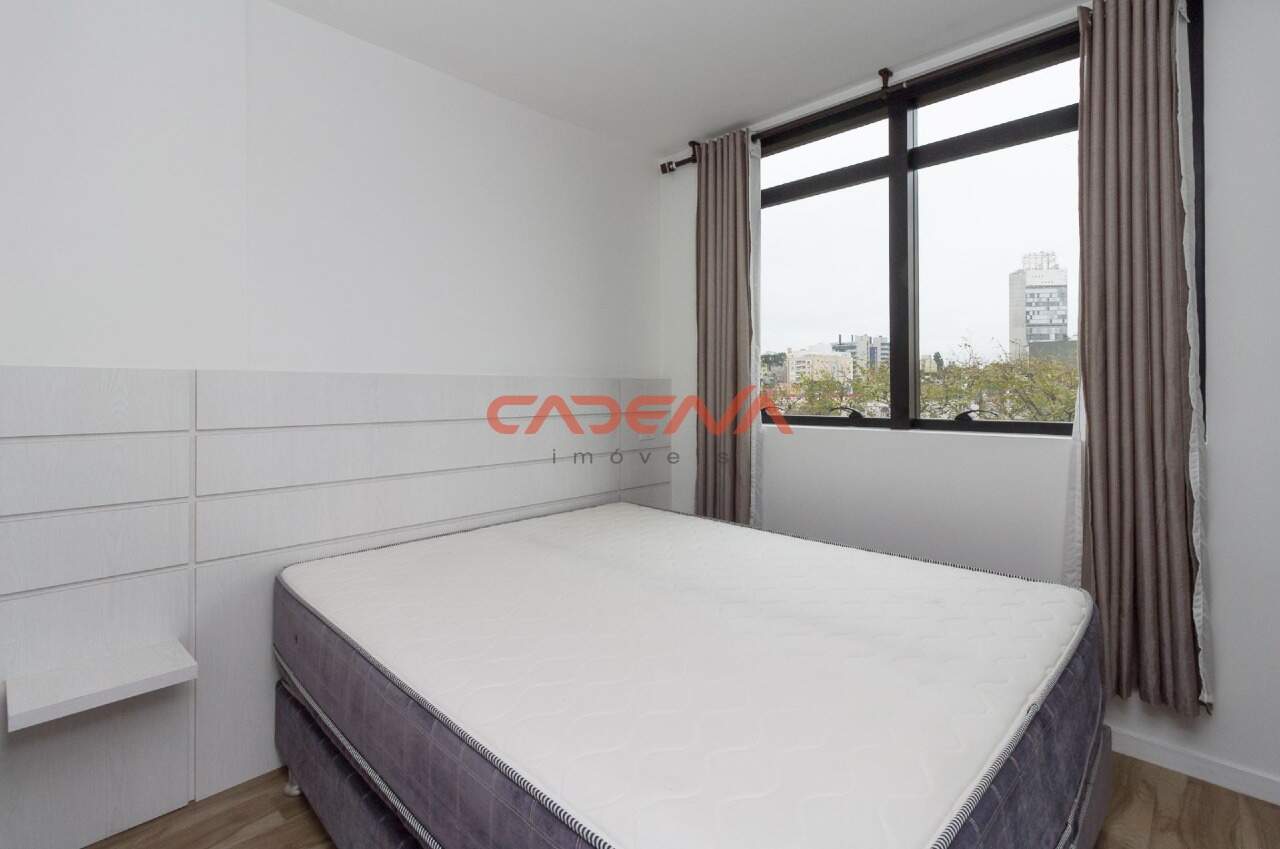 Apartamento à venda no Mercês: 