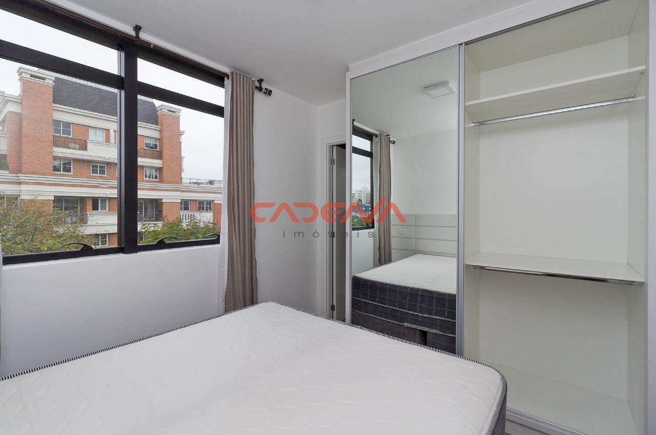 Apartamento à venda no Mercês: 