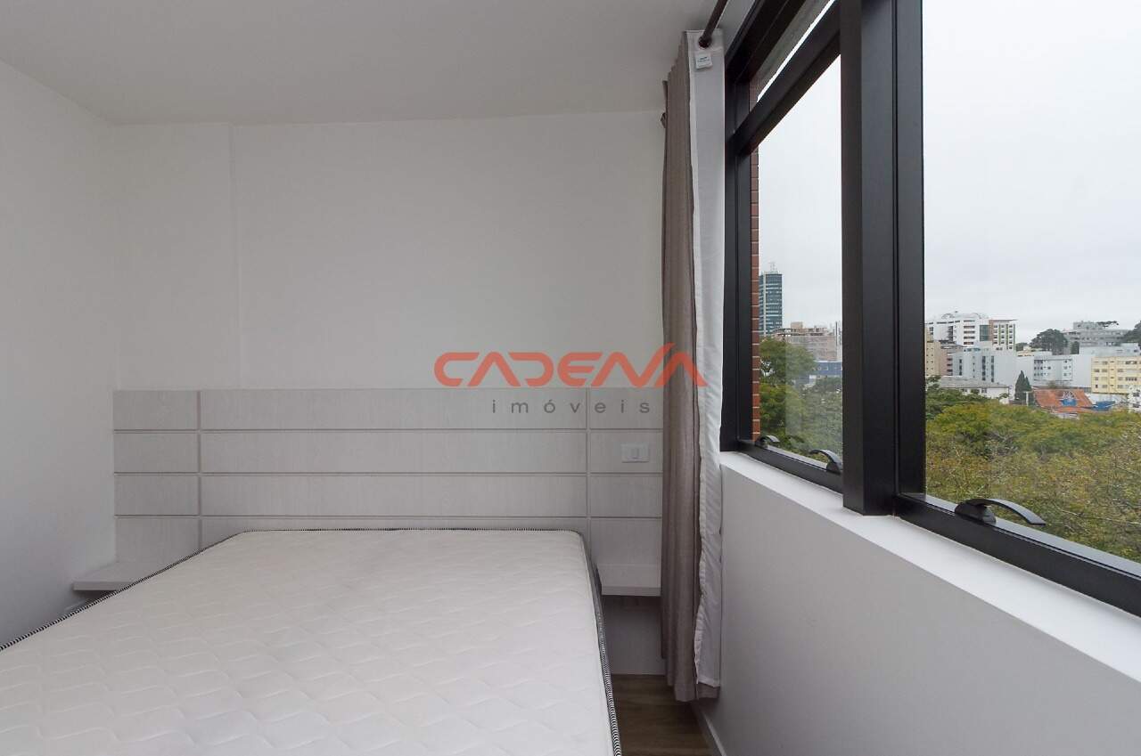 Apartamento à venda no Mercês: 