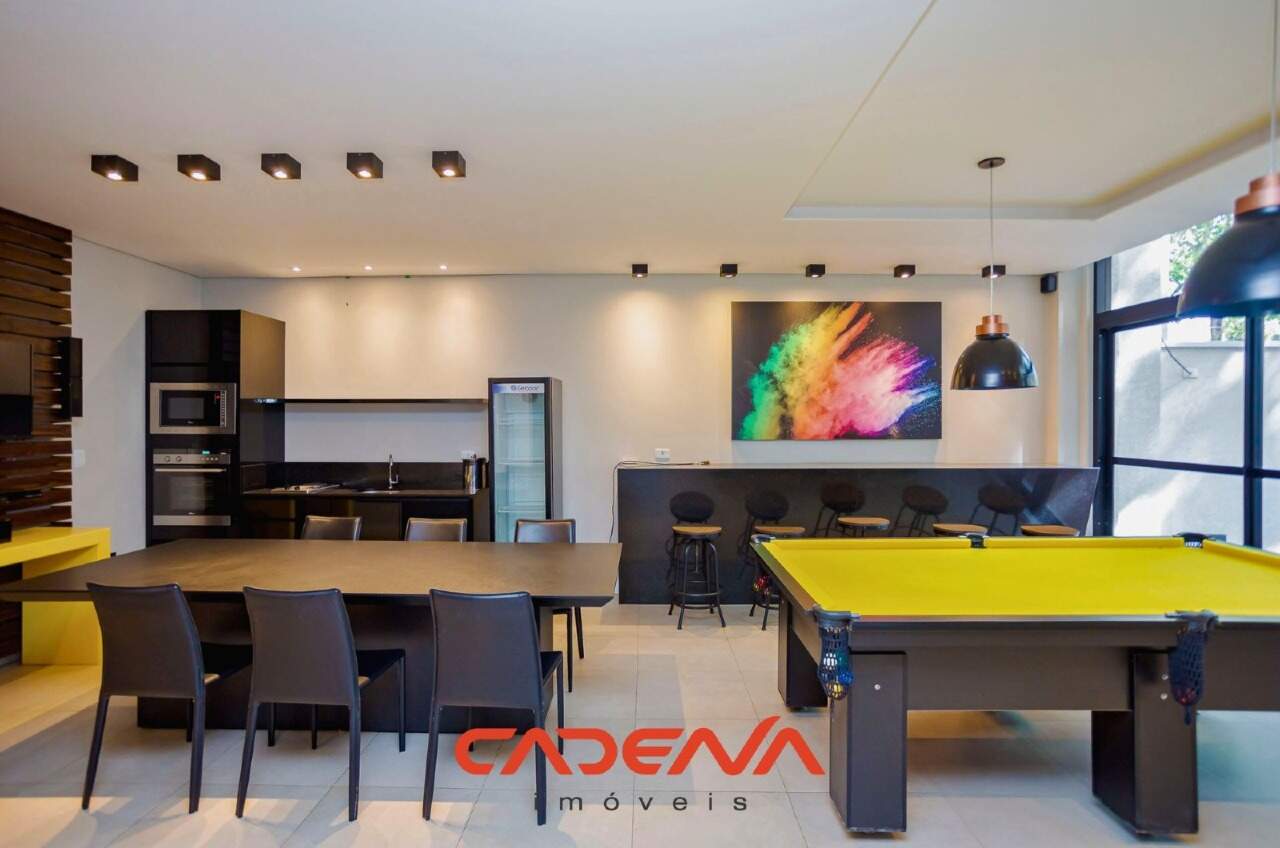 Apartamento à venda no Mercês: 