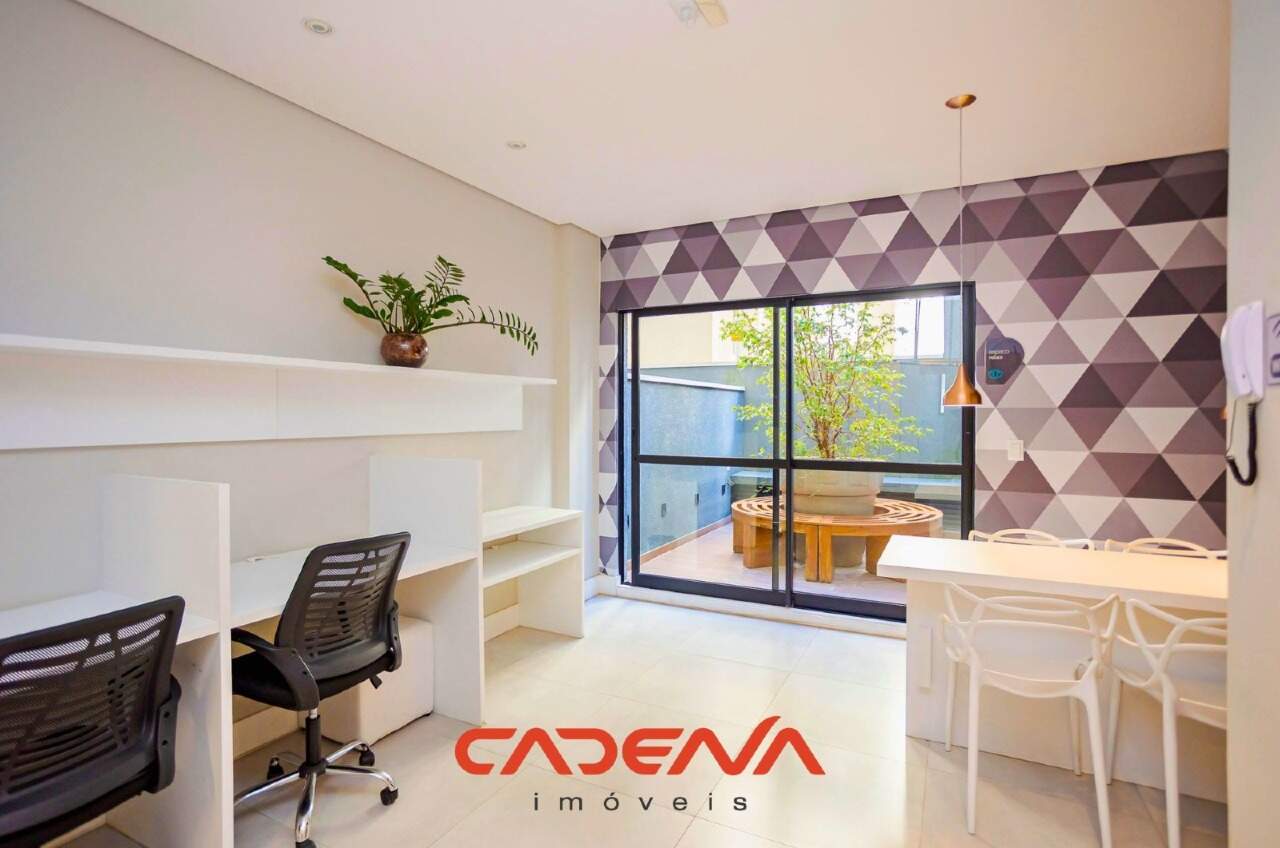 Apartamento à venda no Mercês: 