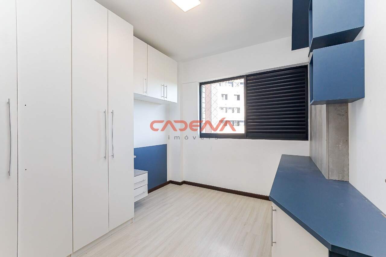 Apartamento à venda no Cabral: 