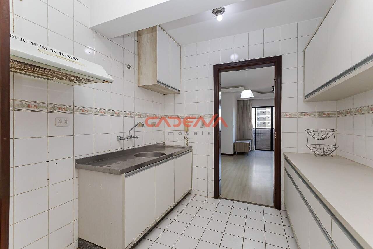 Apartamento à venda no Cabral: 
