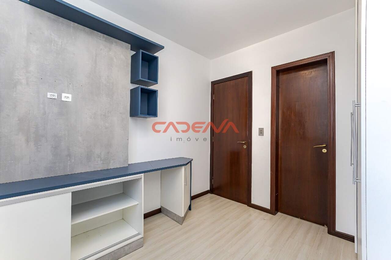 Apartamento à venda no Cabral: 