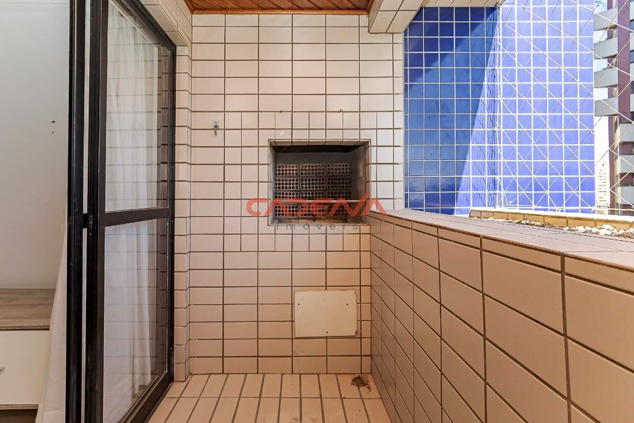 Apartamento à venda no Cabral: 