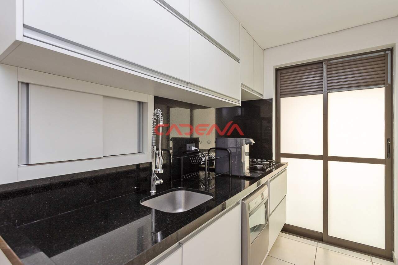 Apartamento à venda no Capão Raso: 