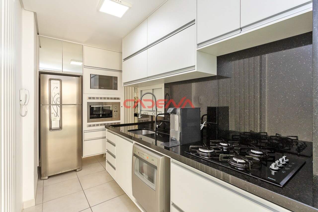 Apartamento à venda no Capão Raso: 