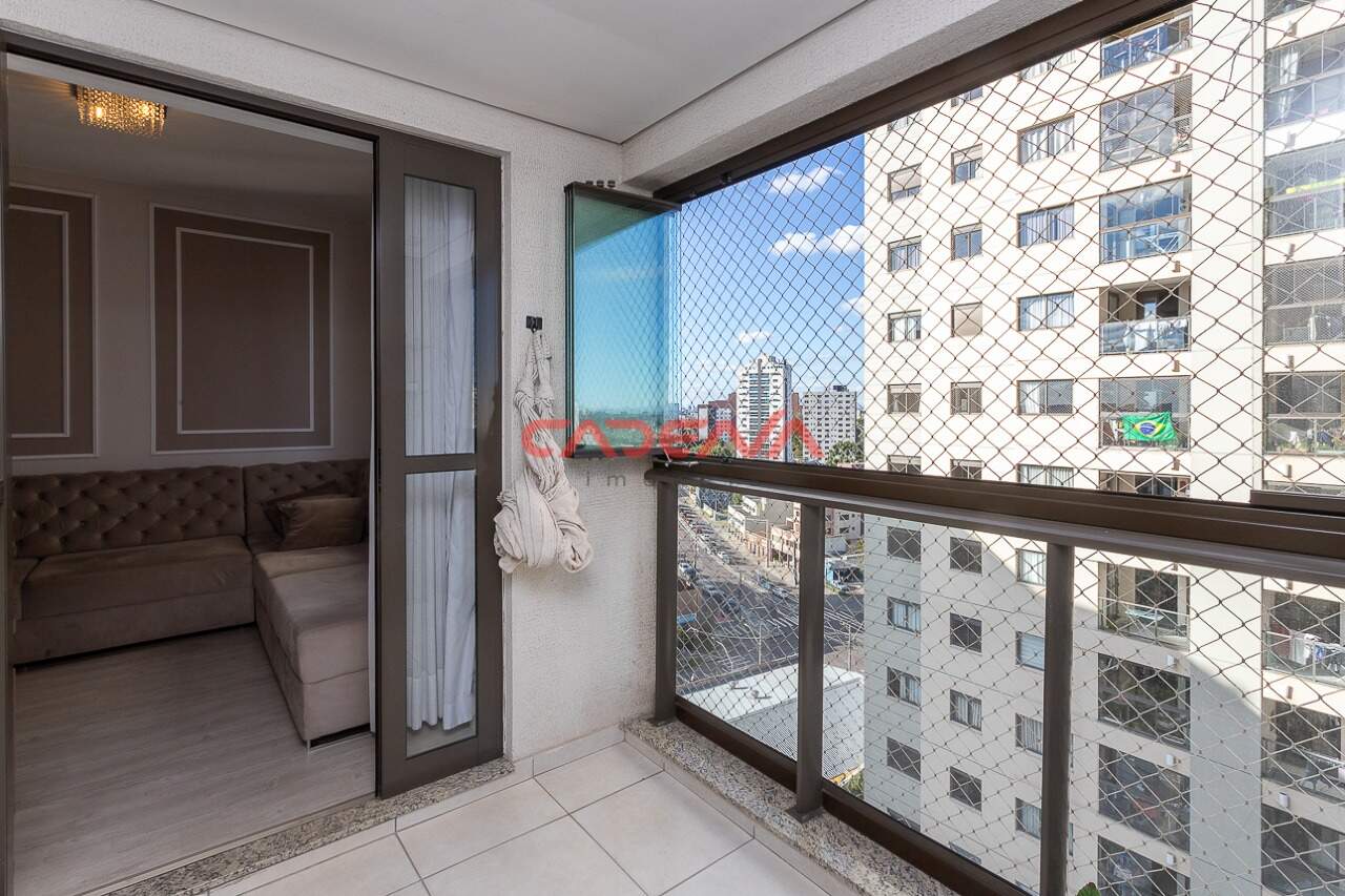 Apartamento à venda no Capão Raso: 