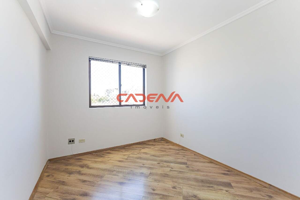 Apartamento à venda no Bacacheri: