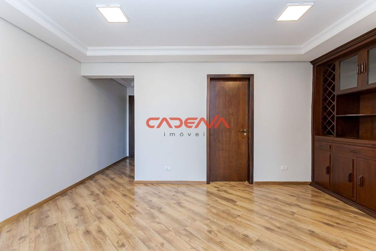 Apartamento à venda no Bacacheri: