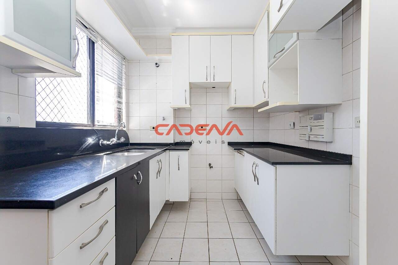 Apartamento à venda no Bacacheri:
