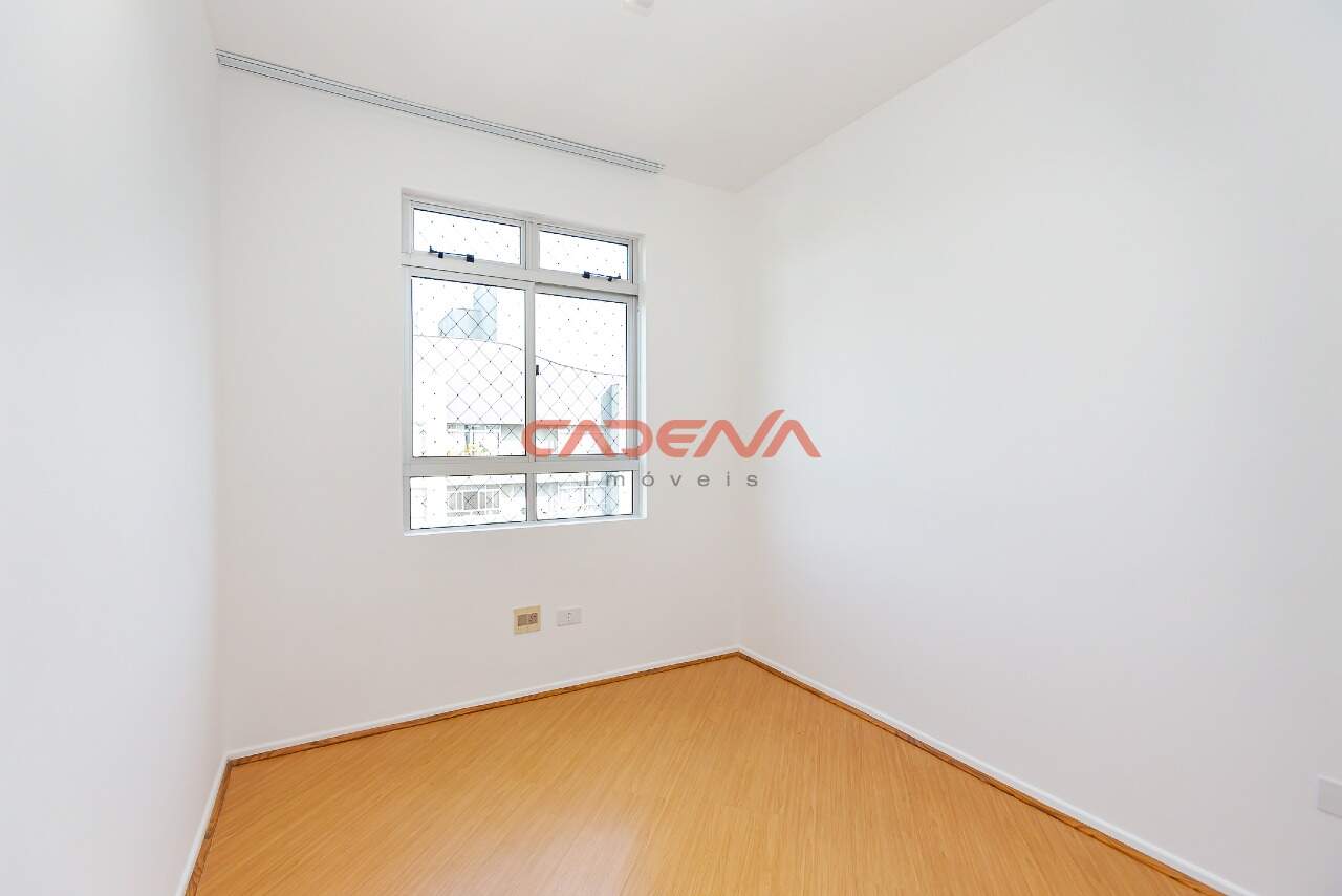 Apartamento à venda no Cabral: