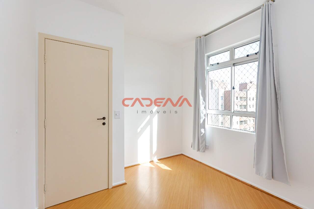 Apartamento à venda no Cabral: