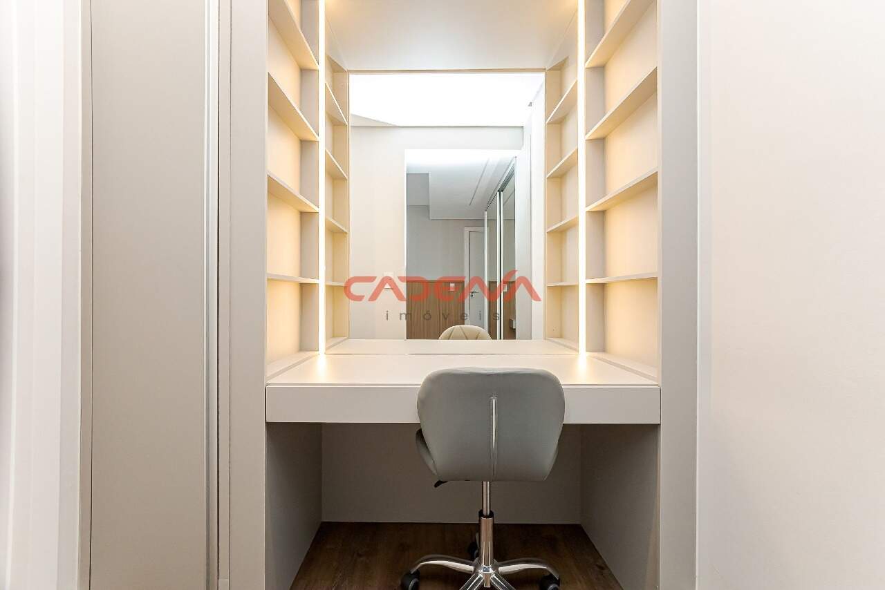 Apartamento à venda no Batel: