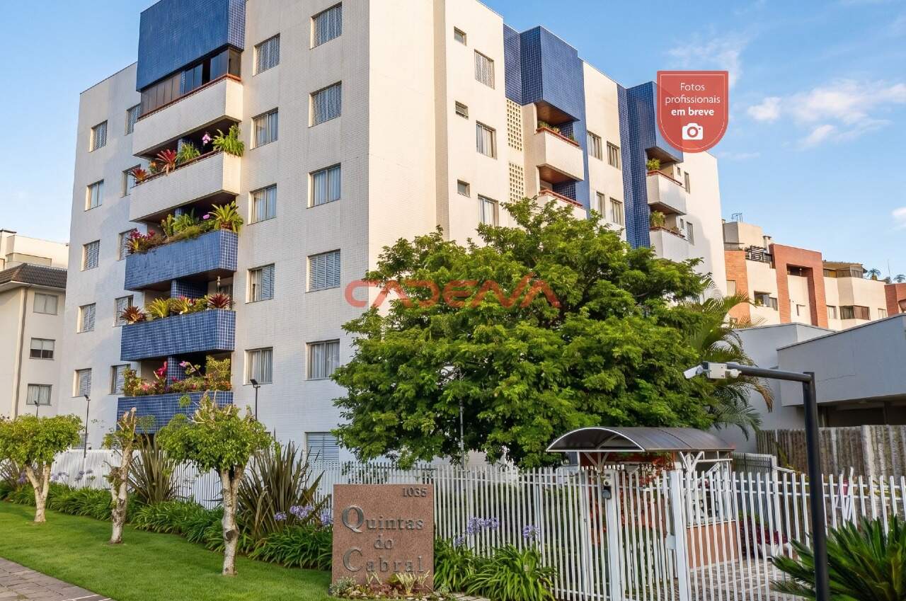 Apartamento à venda no Cabral: 