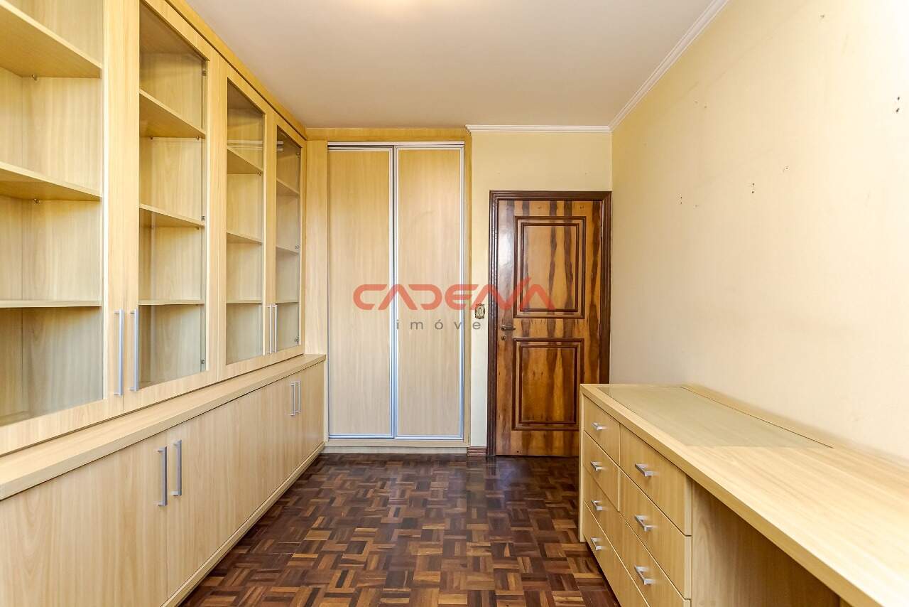 Apartamento à venda no Batel: