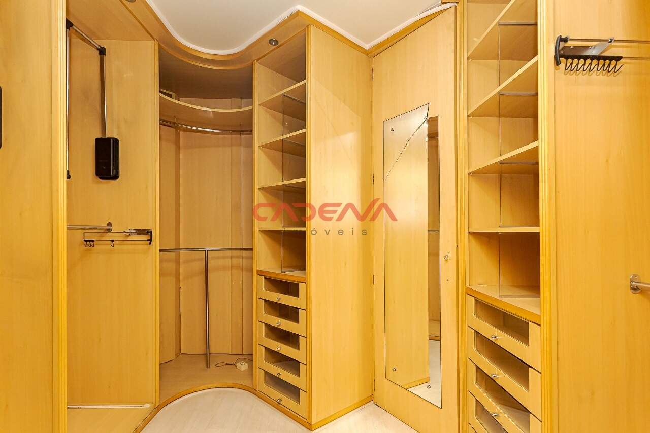 Apartamento à venda no Batel: