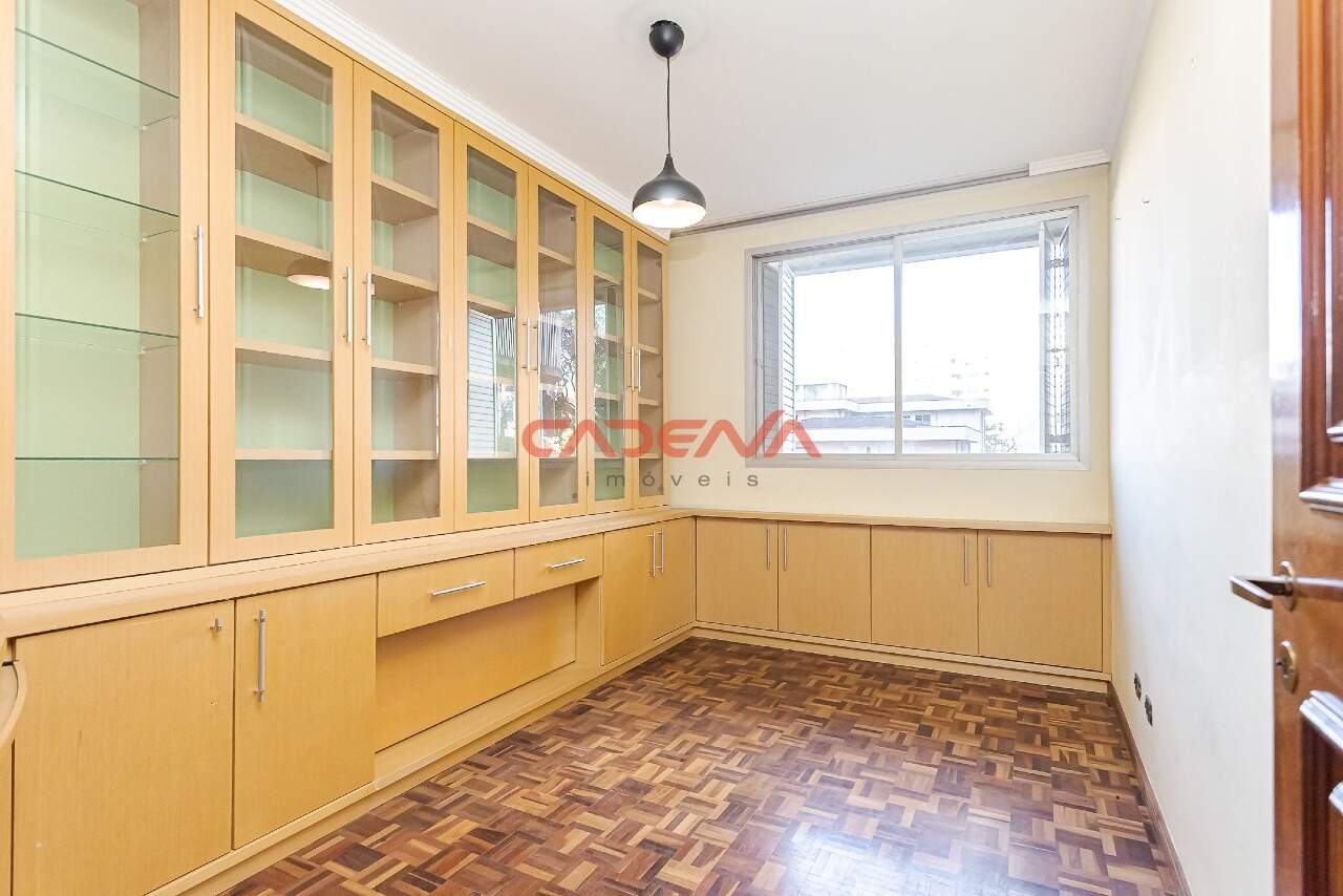 Apartamento à venda no Batel: