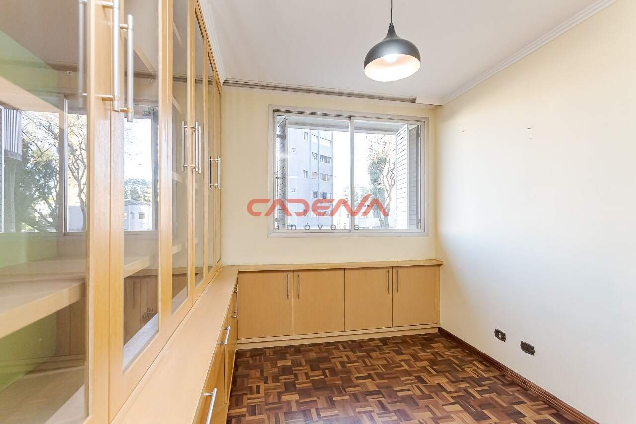 Apartamento à venda no Batel: