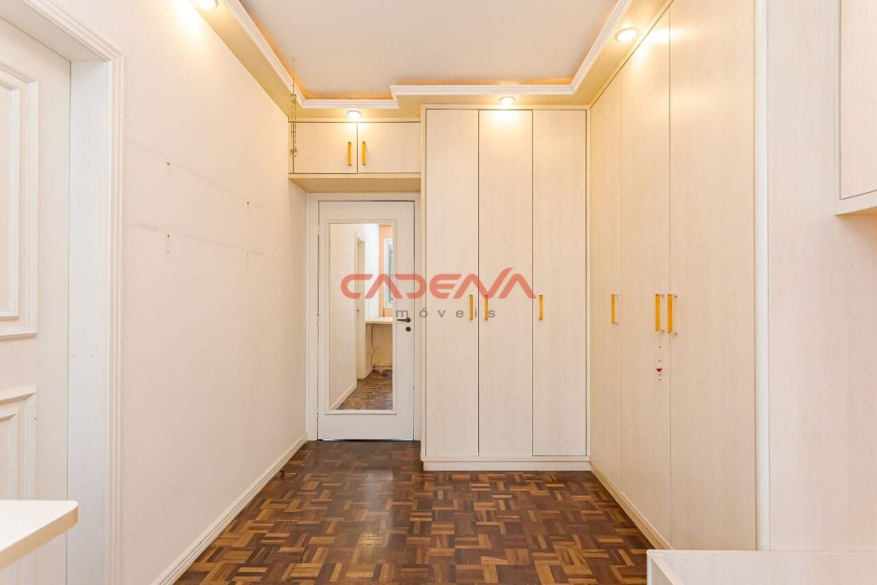 Apartamento à venda no Batel: