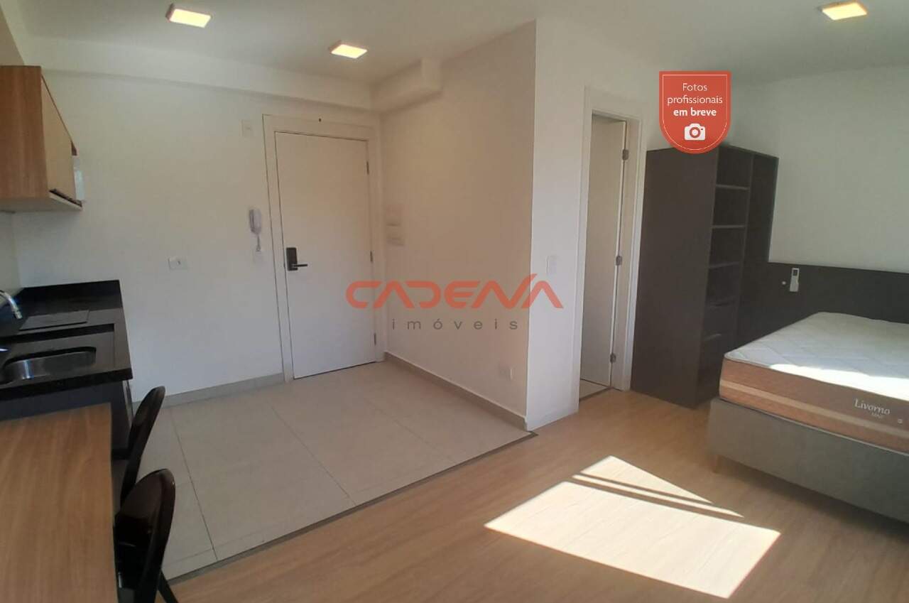 Studio para aluguel no Mercês: 