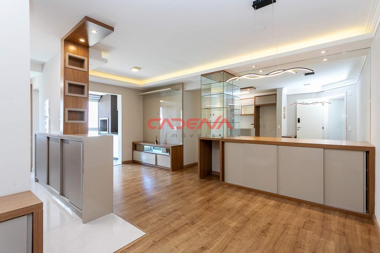 Apartamento para aluguel no Campo Comprido: 