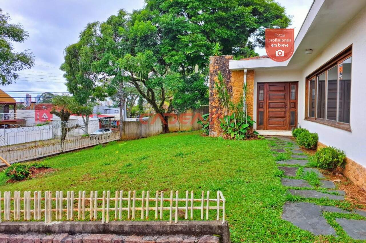 Casa comercial para aluguel no Alto da Rua XV: