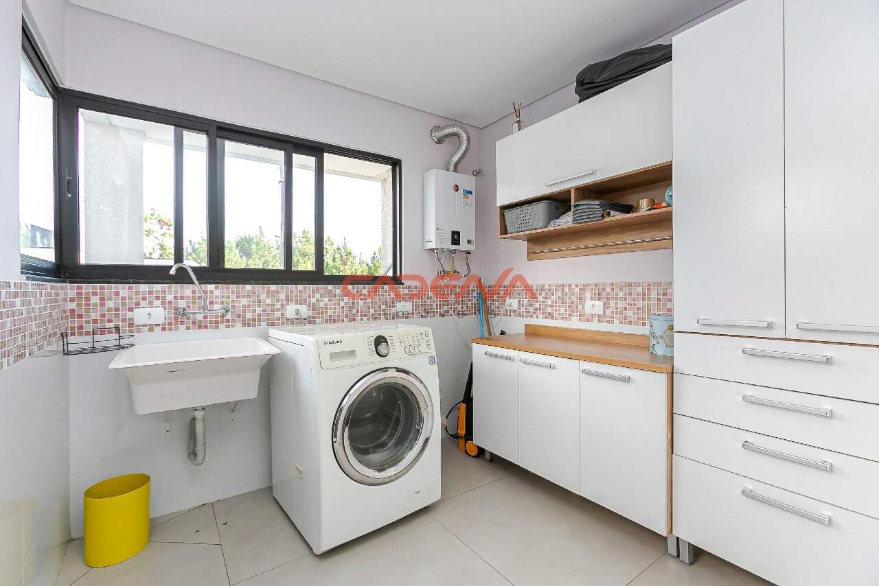 Casa em condomínio fechado para aluguel no Taboão: 