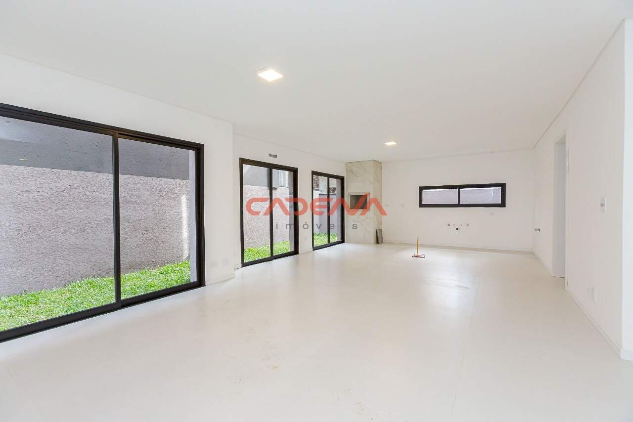 Casa à venda no Santa Cândida: 