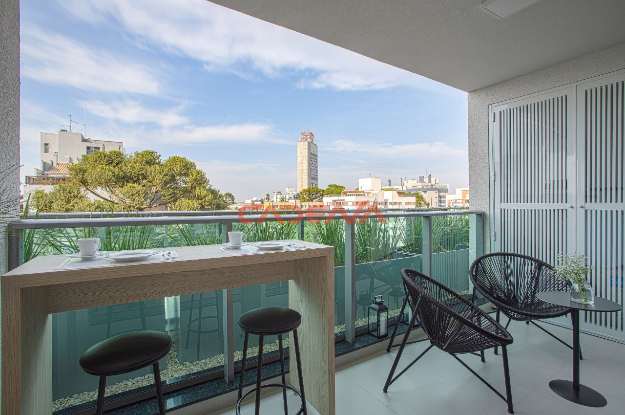 Apartamento à venda no Mercês: 