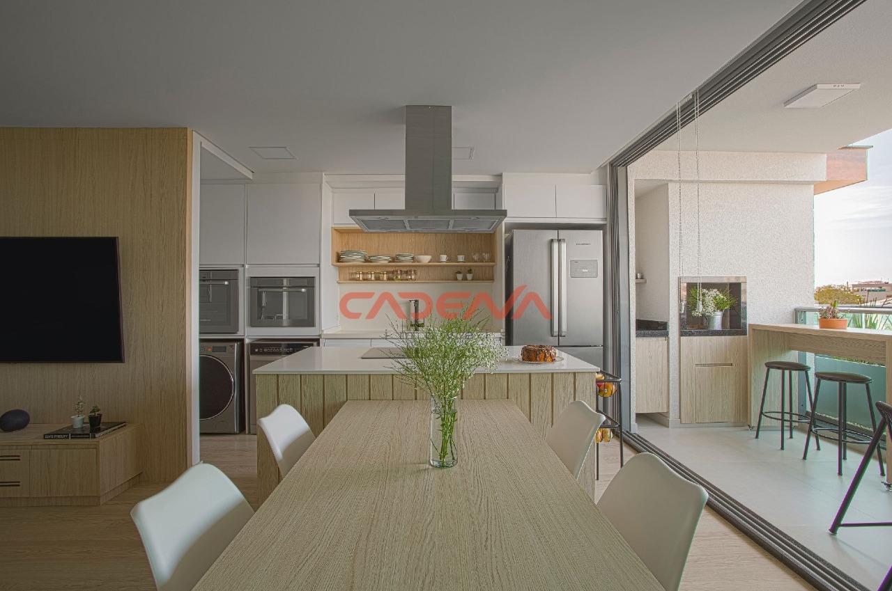 Apartamento à venda no Mercês: 