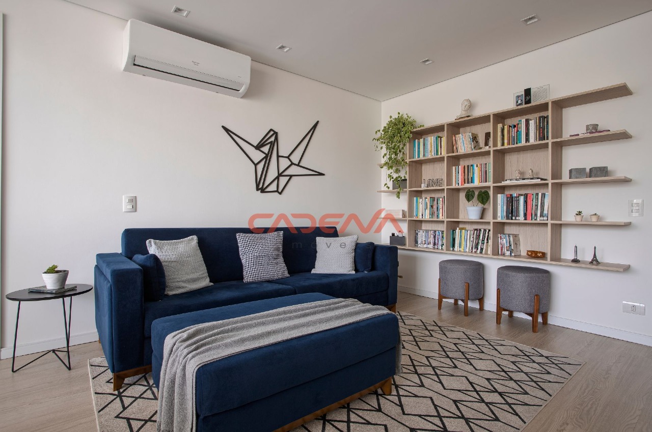 Apartamento à venda no Mercês: 