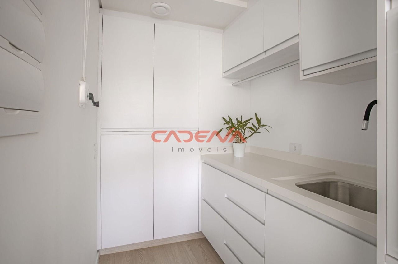 Apartamento à venda no Mercês: 