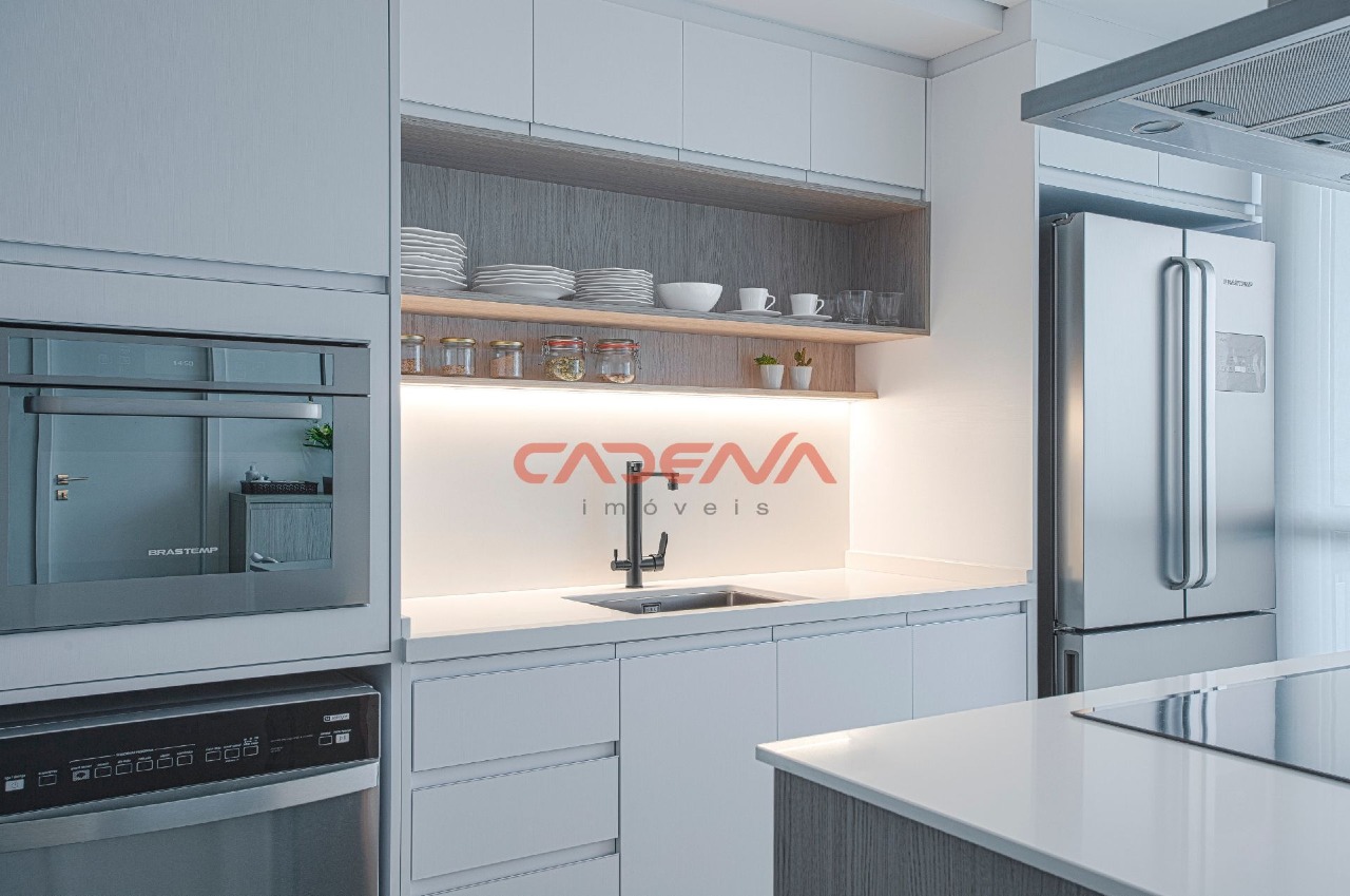 Apartamento à venda no Mercês: 