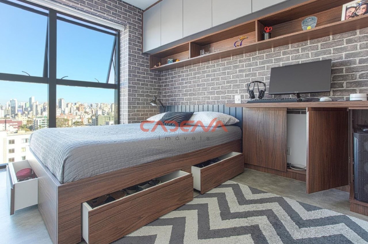 Apartamento à venda no Mercês: 